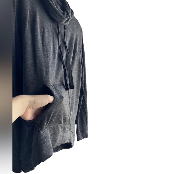 LOU & GREY Gray Soft Sweatshirt Size S - Picture 2 of 10